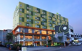 Zest Hotel Sukajadi Bandung